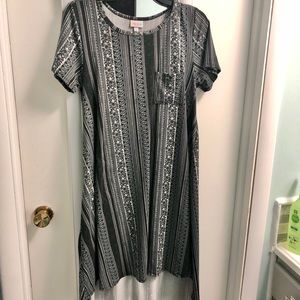 Soft Carly by LuLaRoe with pocket